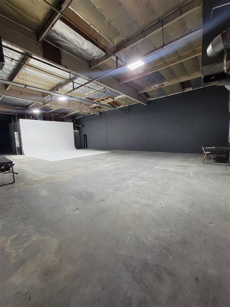 C & I Studios / Massive 25,000 Sq Ft 24-hour Production Studio in the Heart of DTLA (5/9/2022 - Credits: c&I studios)