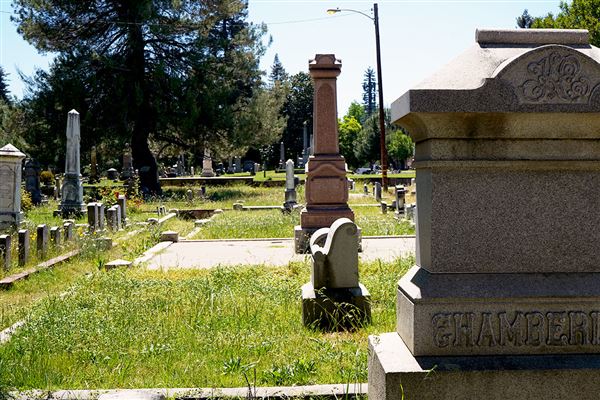 Sacramento Historic City Cemetary (4/28/2020)