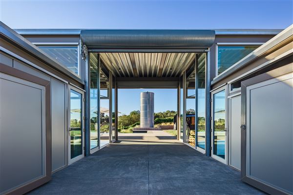 Modern Industrial House overlooking Russian River Valley Vineyards (7/30/2022 - Credits: Ciro Coehlo Photography)