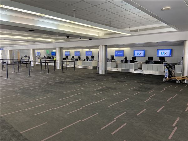 Los Angeles International Airport (LAX) - T2 Ticketing Interior / Foyer (1/9/2024 - Credits: Michael S. Hoffner)