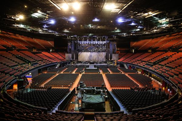 The Kia Forum / The LA Forum - Mana performs at the Forum in Inglewood, CA. (9/25/2016 - Credits: ©2017 MSG Entertainment Holdings, LLC)