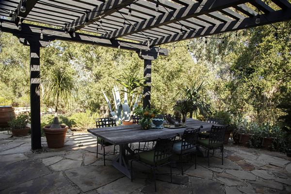 Elsewhere Topanga - THE BLACK VILLA (1/24/2020 - Credits: Margaret Mentaberry)