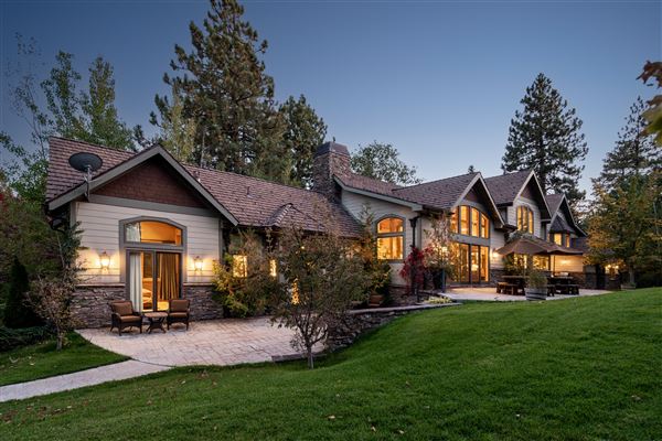 Spectacular Equestrian Ranch Style Estate (2/14/2024 - Credits: David Schneider)