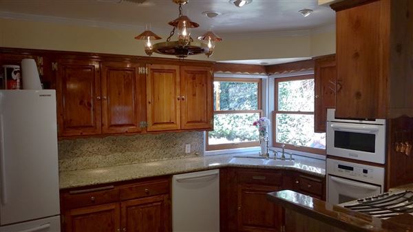 Ranch House Cedar Natural Wood 1960 Diamond Windows (6/10/2024 - Credits: Harry farrar)