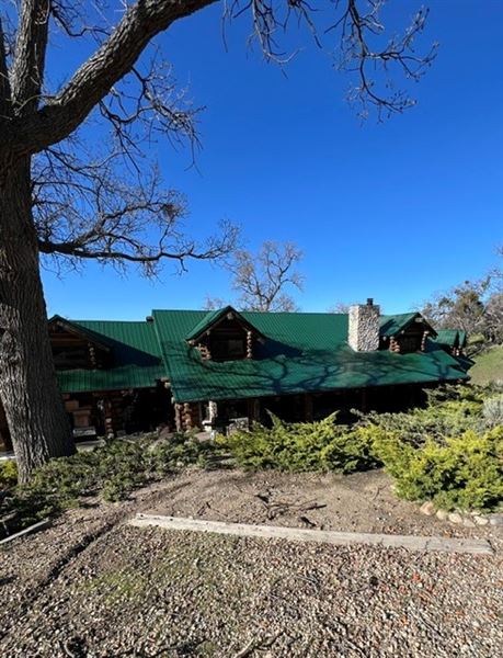 Tehachapi Log Cabin (7/8/2024 - Credits: Barb Pfeiffer)