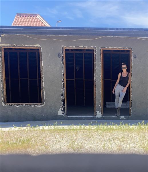 Abandoned Motel in the High Desert (2/6/2024 - Credits: Yonnus Becker)