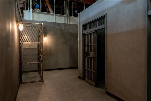 SirReel Studios Standing Sets - Police Station (10/15/2024)