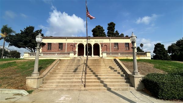 Edward Vincent Park - Veterans Memorial Building (10/17/2024 - Credits: Brandy Davis)