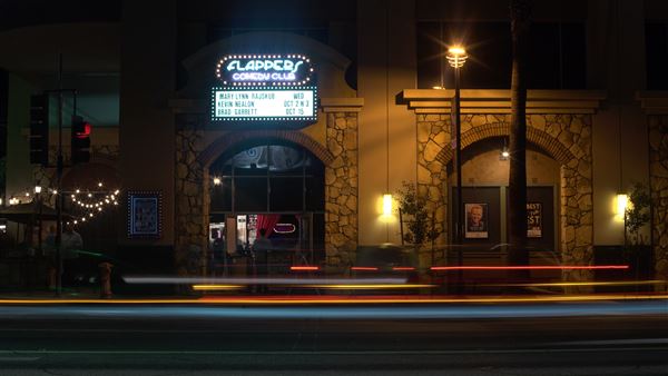 Flappers Comedy Club and Restaurant (Burbank) (10/28/2024 - Credits: Flappers Comedy Club)