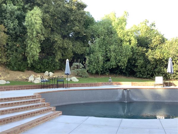 Westlake Village (10/28/2024 - Credits: submitted by: Alan Cody)
