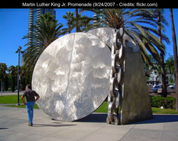 Martin Luther King Jr. Promenade (9/24/2007 - Credits: Flickr.com)