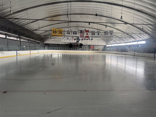 LA Kings Iceland at Paramount (4/7/2025 - Credits: LA Kings Iceland at Paramount)