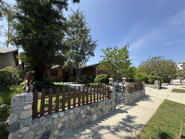 Tujunga Home (4/22/2025 - Credits: TADEH ASIUN)