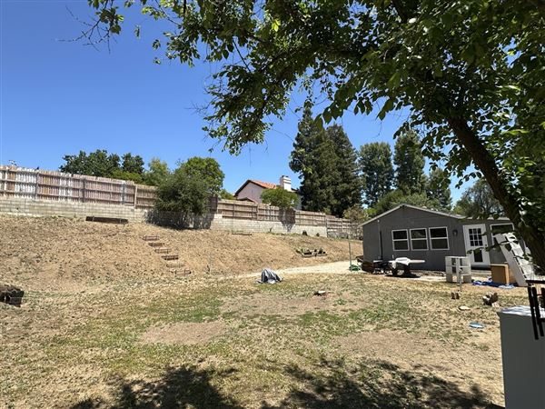 Modern Farmhouse on Expansive Agoura Hills Lot – Film-Ready & Versatile (4/29/2025 - Credits: Taken by Lauren Pfahler, property owner)