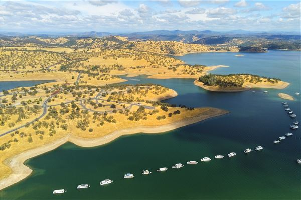 New Melones Reservoir and Stevnot Bridge (7/28/2025 - Credits: U.S. Bureau of Reclamation)