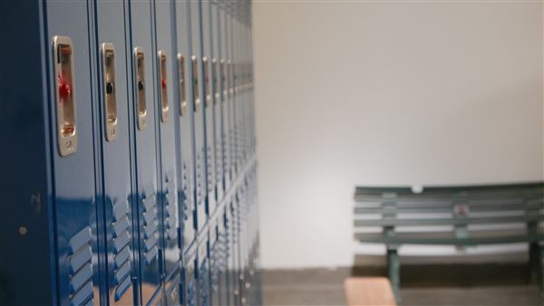 College of the Canyons - Locker Rooms (3/28/2015 - Credits: Leo Fialho)