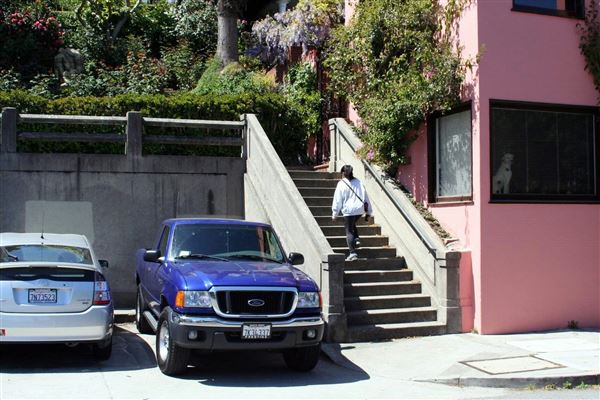 Filbert Steps (10/24/2025 - Credits: San Francisco City & County Film Commission)