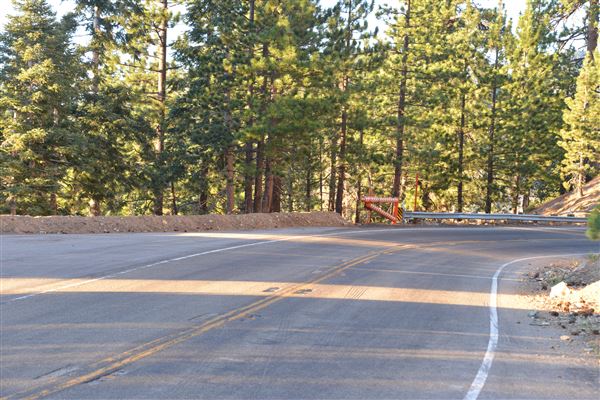 Angeles Crest Highway - SR2 - MM 60.69 - 60.0 Vista Day Use Area - Mt Waterman (Outside TMZ) (7/28/2017 - Credits: Leo Fialho)