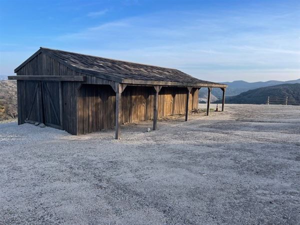 Big Sky Movie Ranch - Barns (11/17/2025 - Credits: Owner)