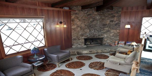 Bluebird Inn - Lobby (12/2/2025 - Credits: Bluebird Inn)