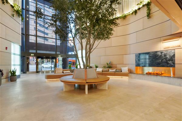 1100 Wilshire - Lobby (1/15/2026 - Credits: Seabreeze Management Company)