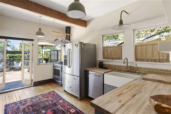 Meticulously Restored 1911 Craftsman (2/26/2026 7:13:36 PM - Credits: Charmaine David)