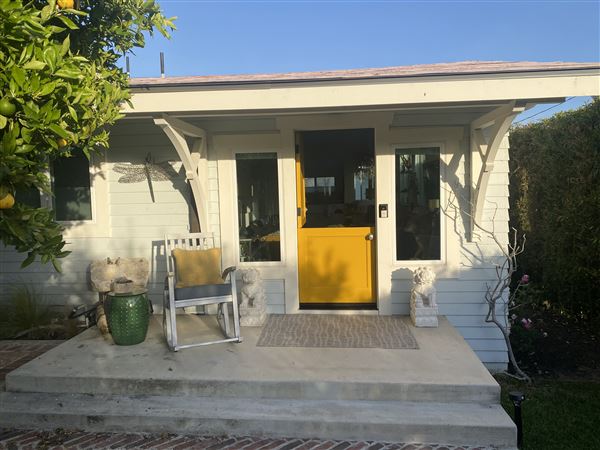 Chic Laguna Cottage (3/15/2026 - Credits: Susan Willig)