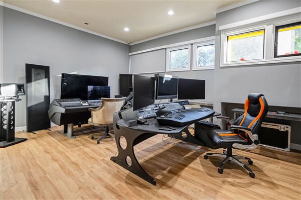 Lumen Studios (3/1/2026 - Credits: ZenHouse)