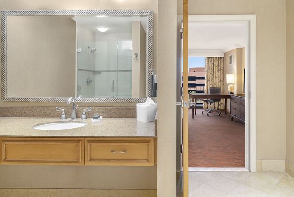 Hilton Orange County/Costa Mesa (5/5/2026 5:25:21 PM - Credits: submitted by: Vanessa Constandine)