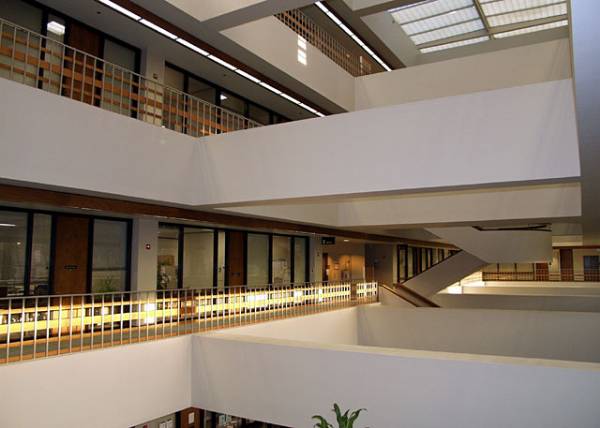 Justice Joseph A Rattigan Building - Department of General Services (DGS) (12/31/2003)