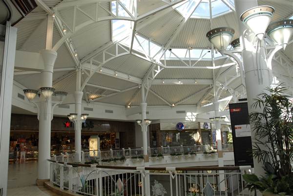 Westfield Valencia Town Center (12/1/2010 - Credits: Errol Reichow)