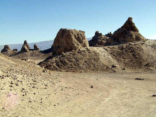 Trona Pinnacles - Ridgecrest District - Bureau of Land Management (BLM) (12/31/2003)