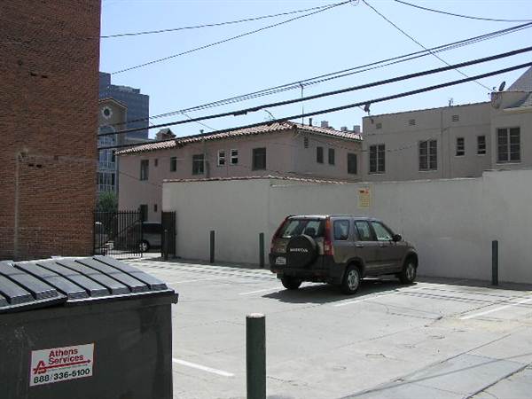Chateau Annex - Roxbury (7/1/2011)