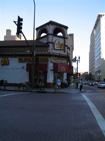 Broadway (9/1/2010 - Credits: Lindsay Mizrahi)