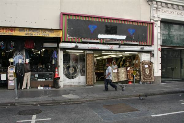 215 West 5th Street (9/1/2010 - Credits: Lindsay Mizrahi)