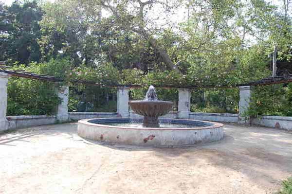 Descanso Gardens - Rose Garden (6/14/2011 - Credits: David Golden)