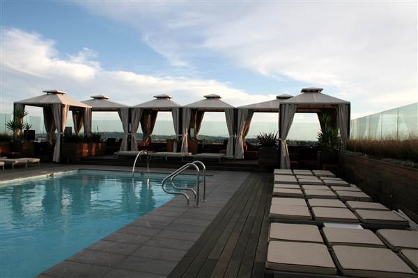 Sixty Hotel Rooftop Pool  / Caufield's Dining Room & Bar - Beverly Hills - fka Thompson Hotel (12/5/2011)