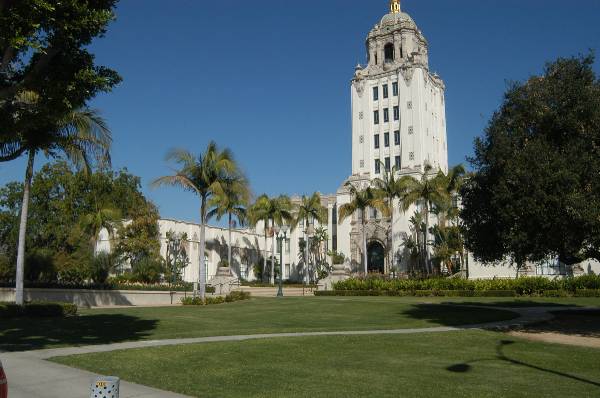 Beverly Hills City Hall (2/3/2009)