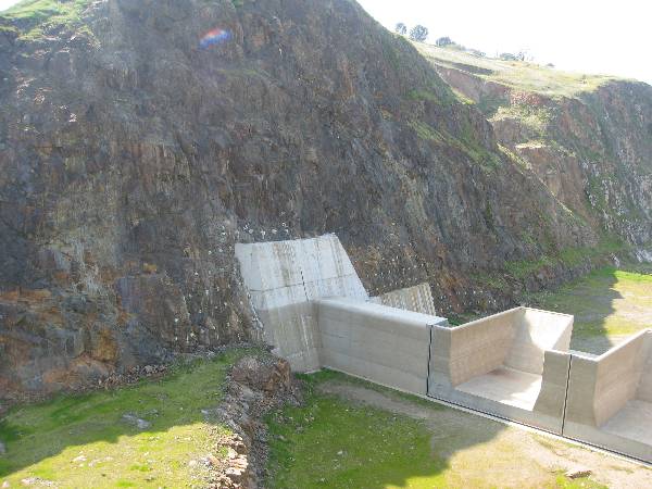 Fuse Gates of Terminus Dam - CLOSED (3/5/2008 - Credits: L Feldstein)
