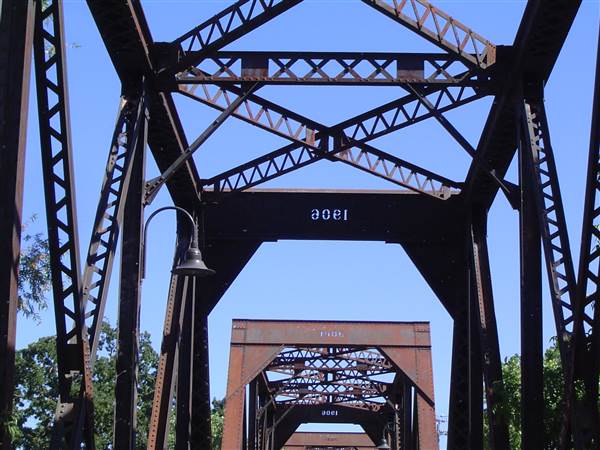 Historic Railroad Trestle Bridge (7/9/2013 - Credits: Yolo County Visitors Bureau)