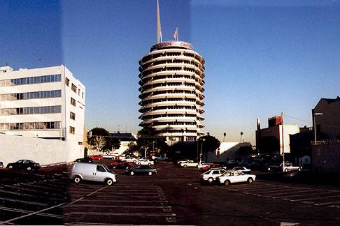 Capitol Records Building & Recording Studio (12/31/2003)