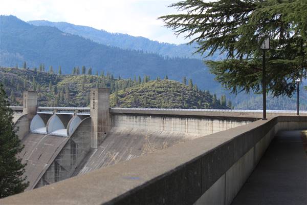 Shasta Dam (10/30/2015 - Credits: Jill Naumann)