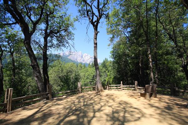 Castle Crags State Park (SP) - Photo courtesy of Josh McNair, http://californiathroughmylens.com/ (3/24/2016 - Credits: Photo courtesy of Josh McNair, http://californiathroughmylens.com/)