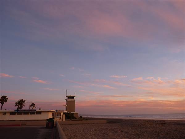 Silver Strand State Beach (SB) (2/16/2014 - Credits: "P1240466" by Geoff Dude(CC BY-NC-ND 2.0)[https://creativecommons.org/licenses/by-nc-nd/2.0/legalcode]https://www.flickr.com/photos/geoffdude/)