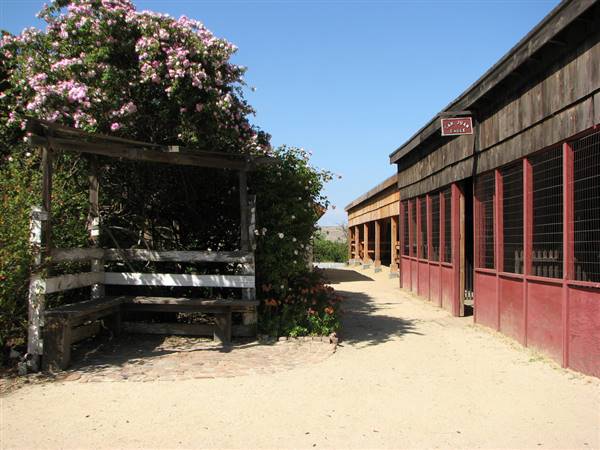 San Juan Bautista State Historic Park (SHP) (6/7/2011 - Credits: "Mission SJB" by Sara Stasi (CC BY-NC 2.0)[https://creativecommons.org/licenses/by-nc/2.0/legalcode]https://www.flickr.com/photos/stasiland/)