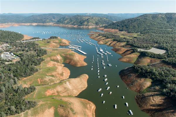 Lake Oroville State Recreation Area (SRA) (9/18/2015 - Credits: Photo by: California Department of Water Resources)