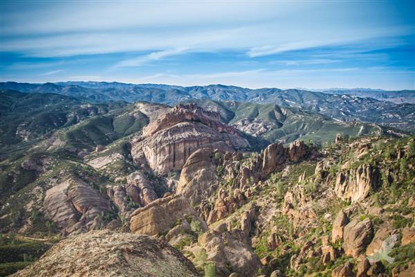Pinnacles National Park - NPS (3/23/2013 - Credits: "Hiking Pinnacles National Park | Northern California" by Christian Arballo (CC BY-NC 2.0)[https://creativecommons.org/licenses/by-nc/2.0/legalcode]https://www.flickr.com/photos/arballoimages/)