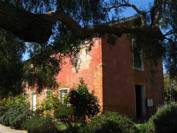 Monterey State Historic Park (SHP) (4/5/2009 - Credits: Monterey State Historic Park" by Flickr User Jasperdo (CC BY-NC-ND 2.0)[https://creativecommons.org/licenses/by-nc-nd/2.0/legalcode]https://www.flickr.com/photos/mytravelphotos/)