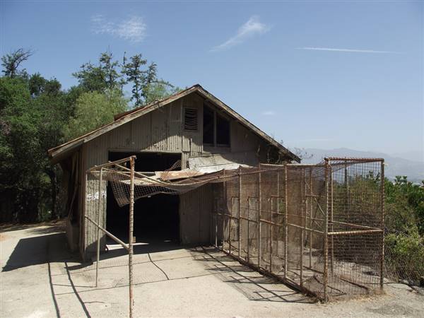 Griffith Park - Old LA Zoo (7/25/2012 - Credits: "Old LA Zoo" by Flickr User: Leiris202 (CC BY-NC 2.0)[https://creativecommons.org/licenses/by-nc/2.0/legalcode]https://www.flickr.com/photos/60584010@N00/albums/72157630833445916)