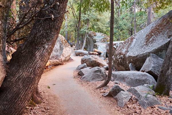 Yosemite National Park (9/24/2014 - Credits: "Mist Trail, Yosemite National Park" by Karlis Dambarns (CC BY 2.0)[https://creativecommons.org/licenses/by/2.0/legalcode]https://www.flickr.com/photos/janitors/)